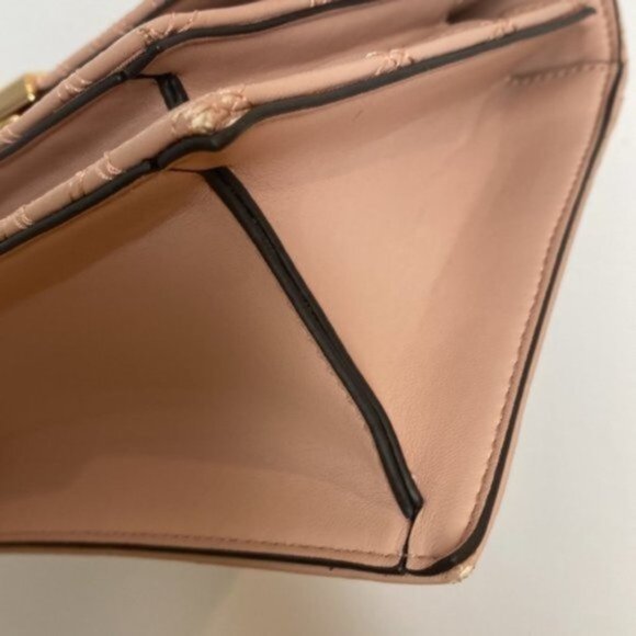 Aldo Pink Quilted Faux Leather Purse With Gold Hardware - Picture 11 of 15